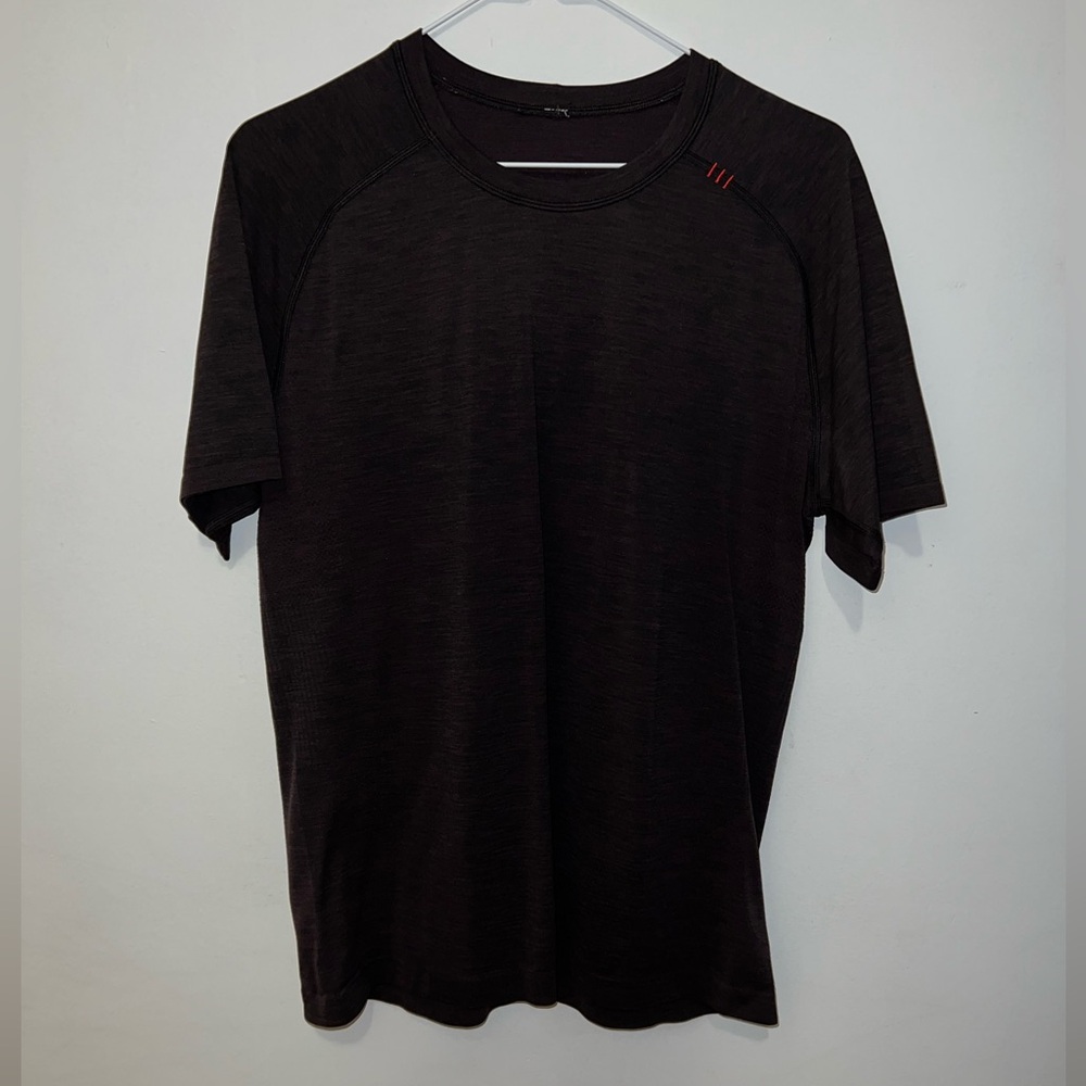 Men’s Lululemon Shirt